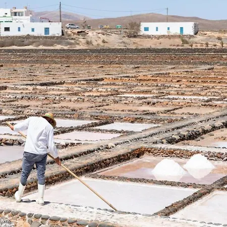 Ele Hause Blancamar * تاراخاليخو